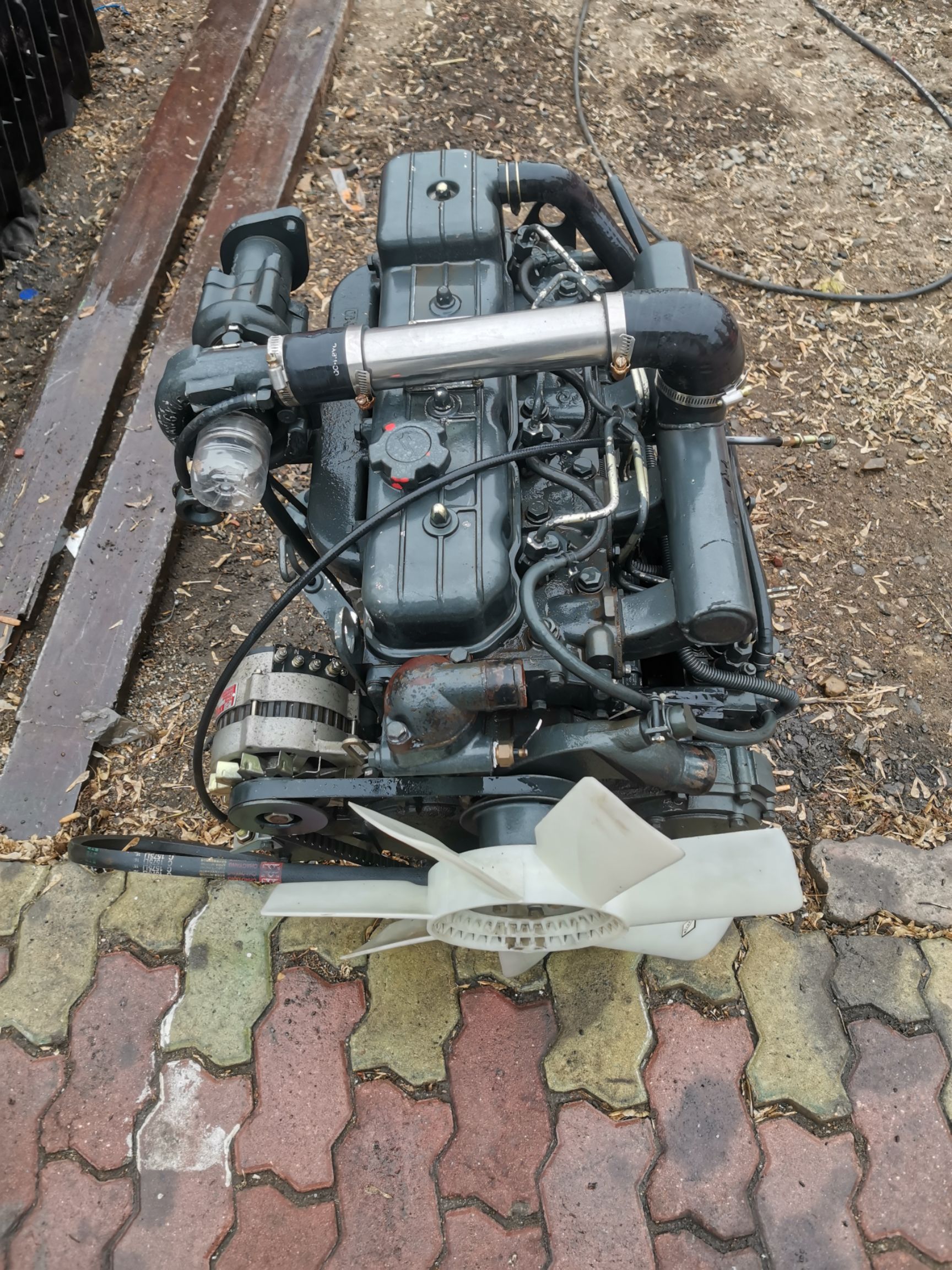 发动机 全柴4105，国二大泵，72KW，99成新