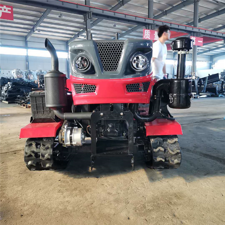 35马力常达履带式旋耕机，可以适应多种地形，旋耕除草开沟回填