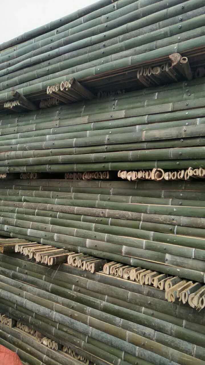 竹架板大量批发，价格实惠，质量优惠哦。