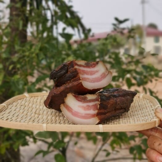 邵东市正宗乡里柴火烟熏腊肉 烟熏时间1个月以上