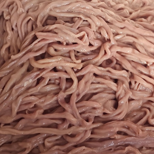 新鲜纯干生扣鸭肠，已破开