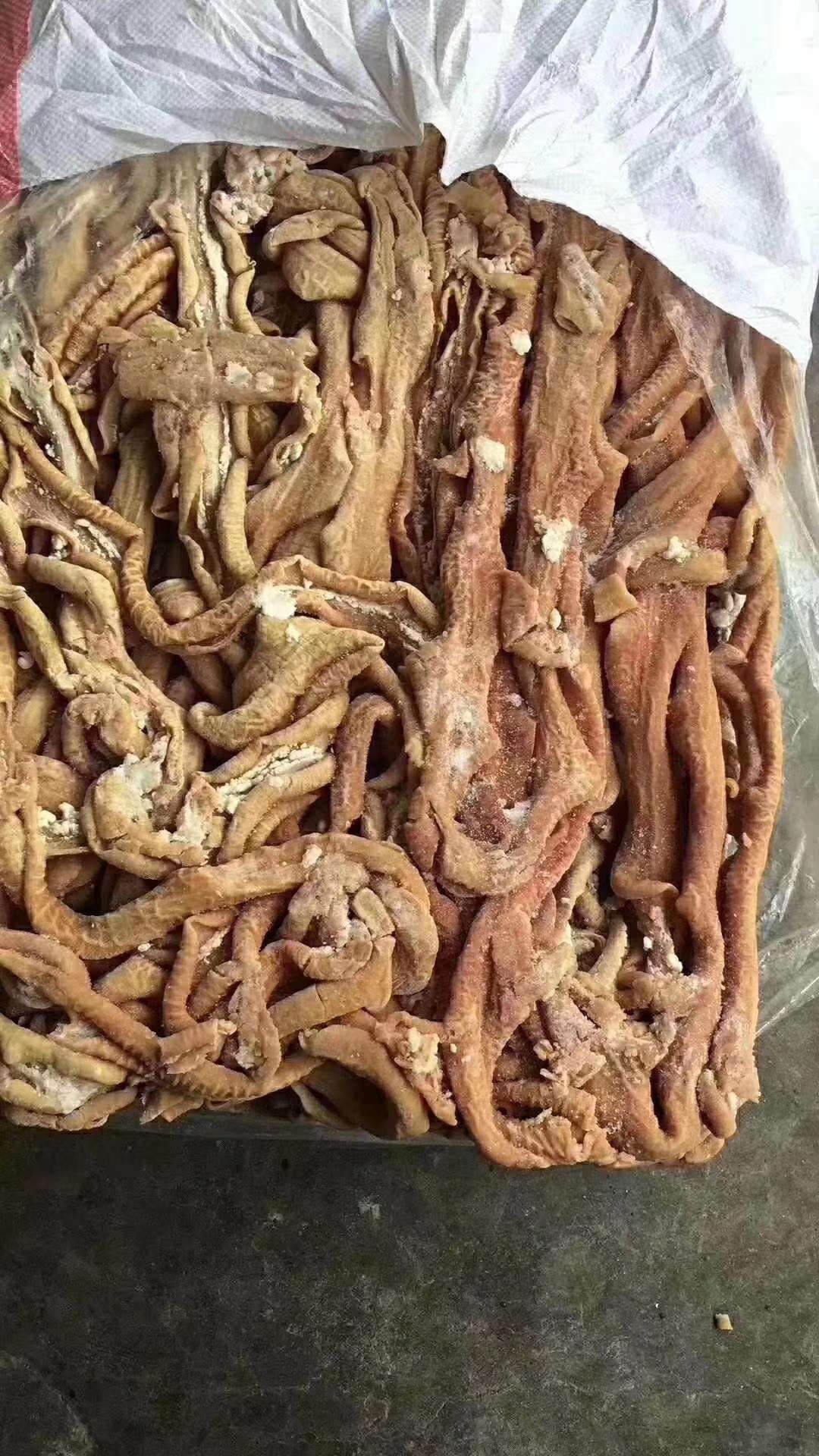 牛腸  國產(chǎn)純干精修半成品小腸，不泡水，沒有油，適合鹵煮肉