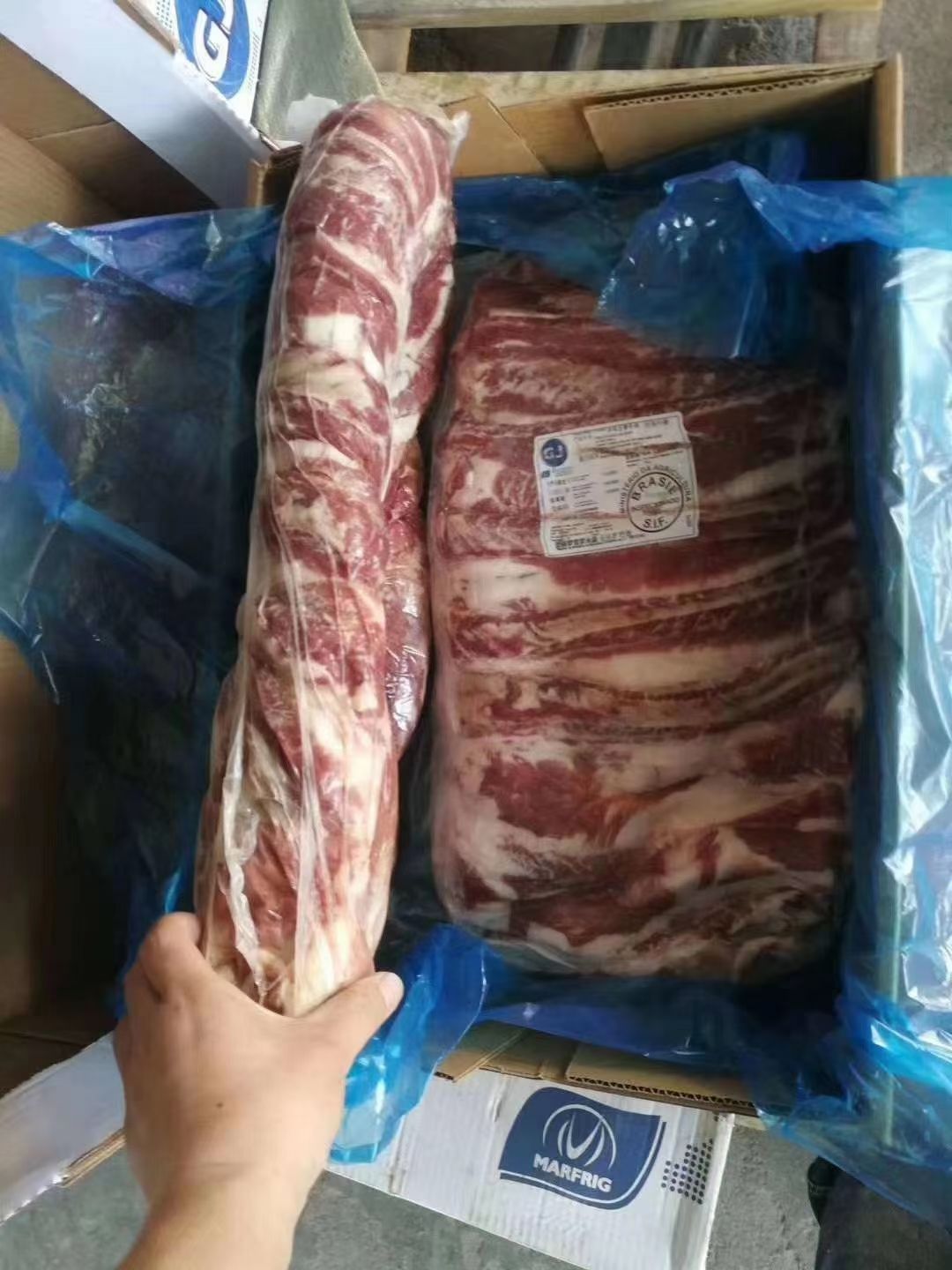 牛腩肉新鮮冷凍海霸王現(xiàn)貨生鮮牛腩塊生牛肉商抄碼裝阿根廷牛腩