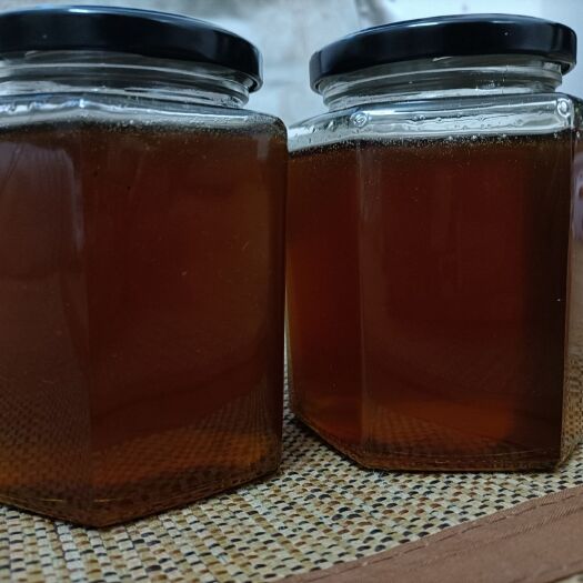 岑溪市百花蜜  山里面养的蜜蜂，纯手工自扇蜂蜜。