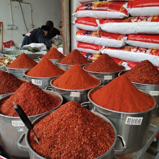 成都辣椒面  适用于各类餐饮，学校，医院
味型:微辣，中辣，特辣，特香