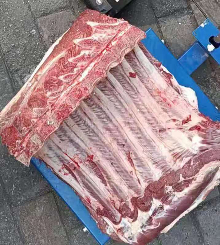 猪肉类  香猪肉新鲜活杀，直接拍有货包邮，20斤实惠精包装