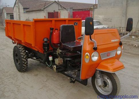  装卸运输机械三轮车