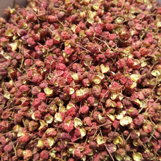 花椒，好货干货佐料，做饭炒菜调味品，采摘于山坳中的野红花椒，