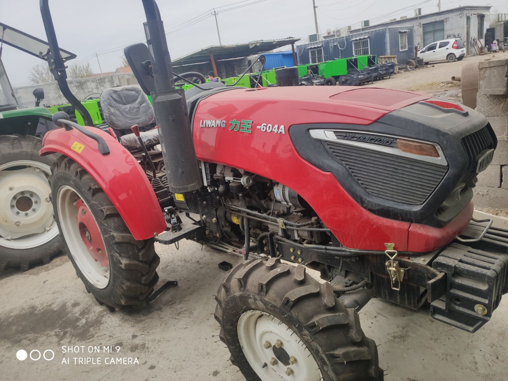 轮式拖拉机  力王604  60马力4驱