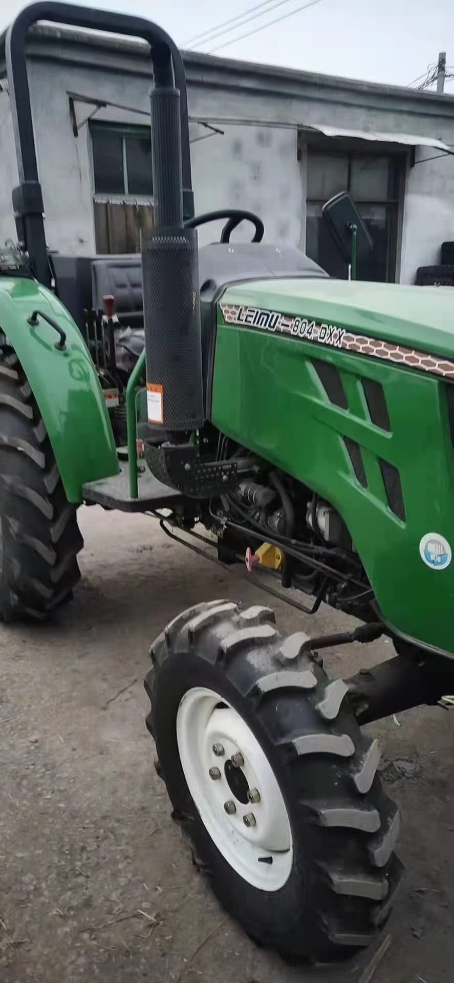 轮式拖拉机 雷木804