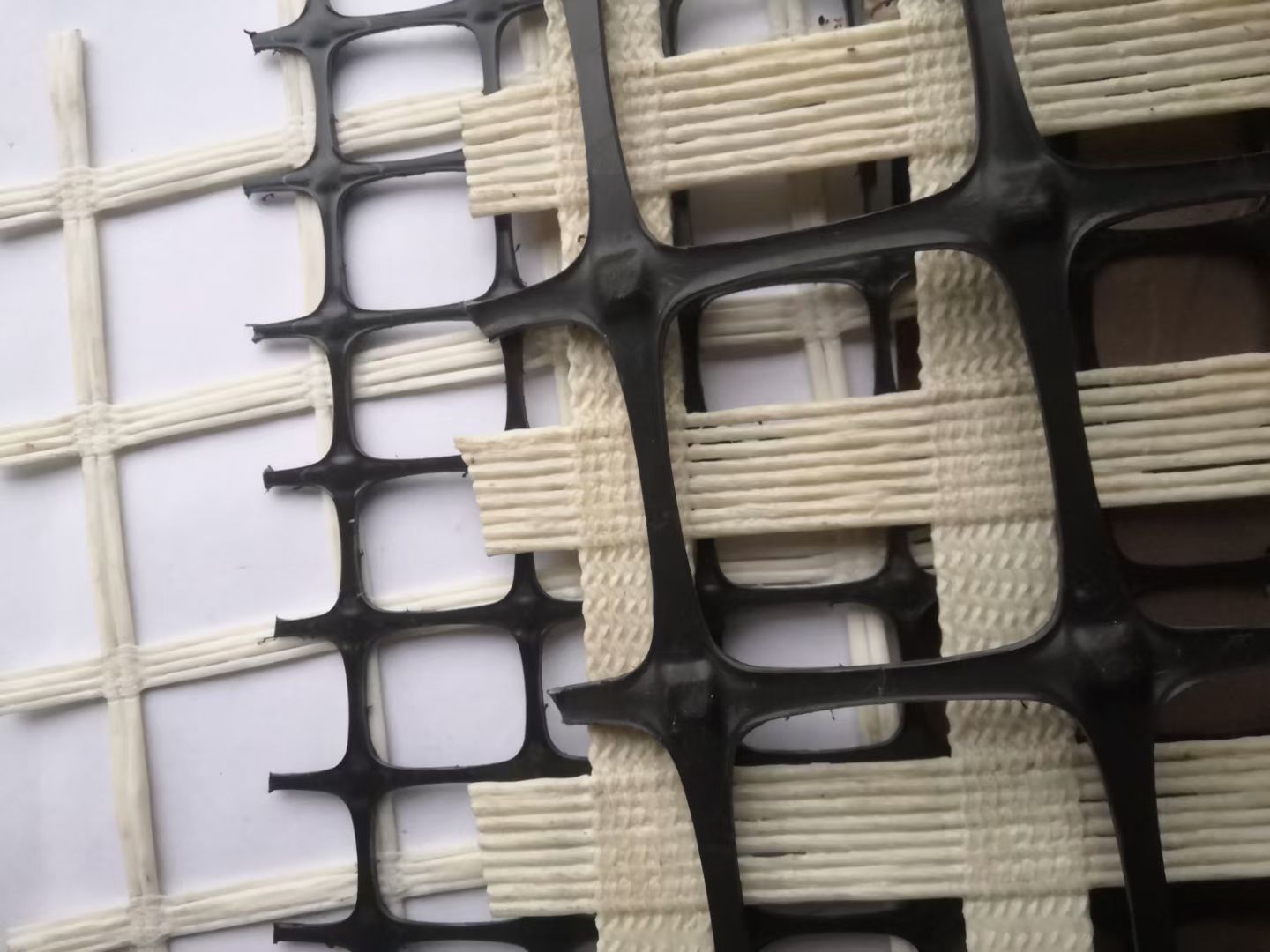 双边护栏网  塑料养殖围栏网/防护网/（多用途塑料格栅网）