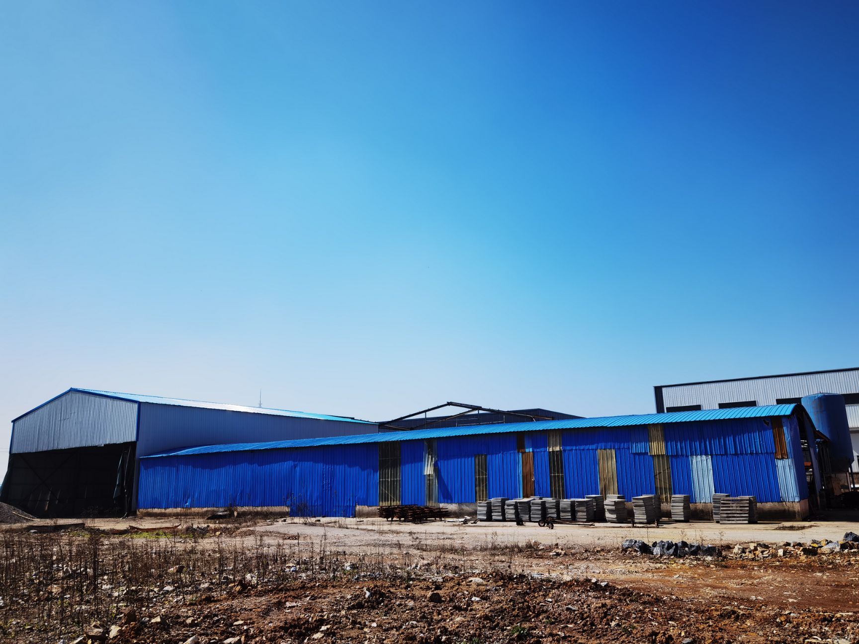 国有土地证，可分割出租，也可整体出售，还有空地可合作建厂房