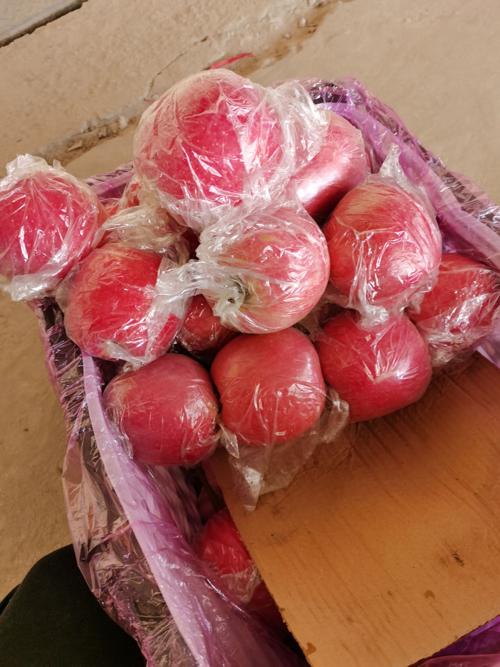 红富士苹果  红富士纸加膜
