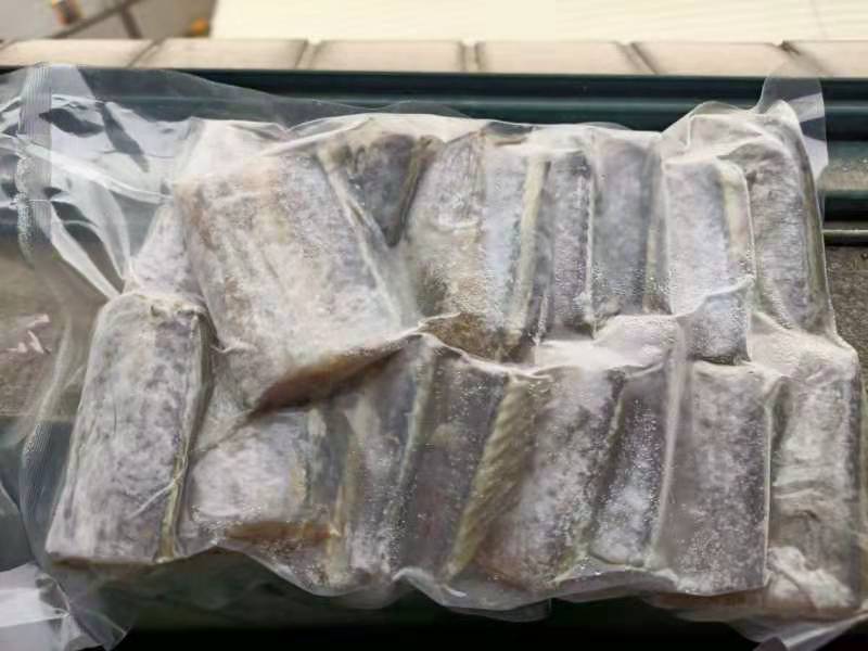  带鱼段处理价13吨
