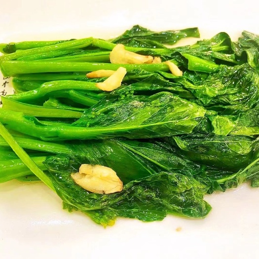 兴宁市奶白菜  无农药，绿色健康菜，山泉水灌溉非常甜，特别浓的菜味[强][强
