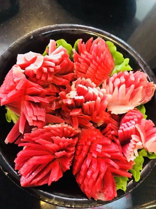 鸭杂 鸭胗花鸭郡花，当地采用新鲜鸭胗加工，有原味和奥尔良口味