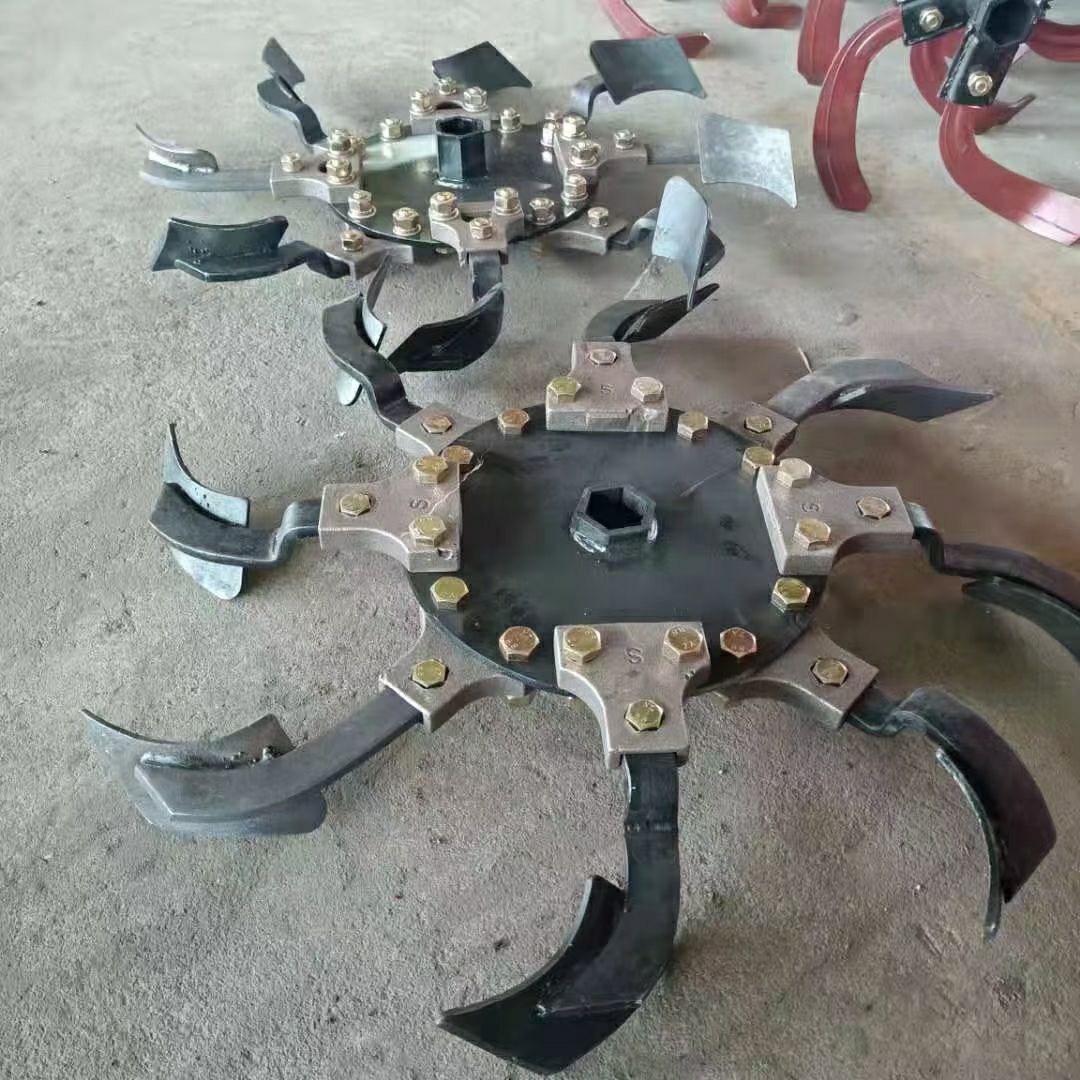  80马力乘坐式履带旋耕机