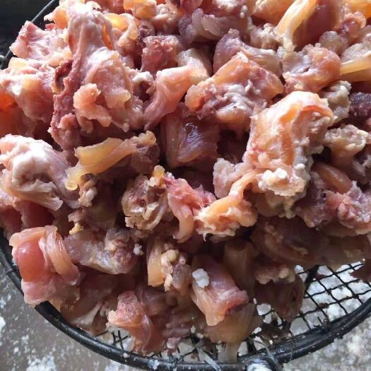 熟牛筋头巴脑，熟杂筋，筋多肉少无油。熟度高，价格便宜便宜