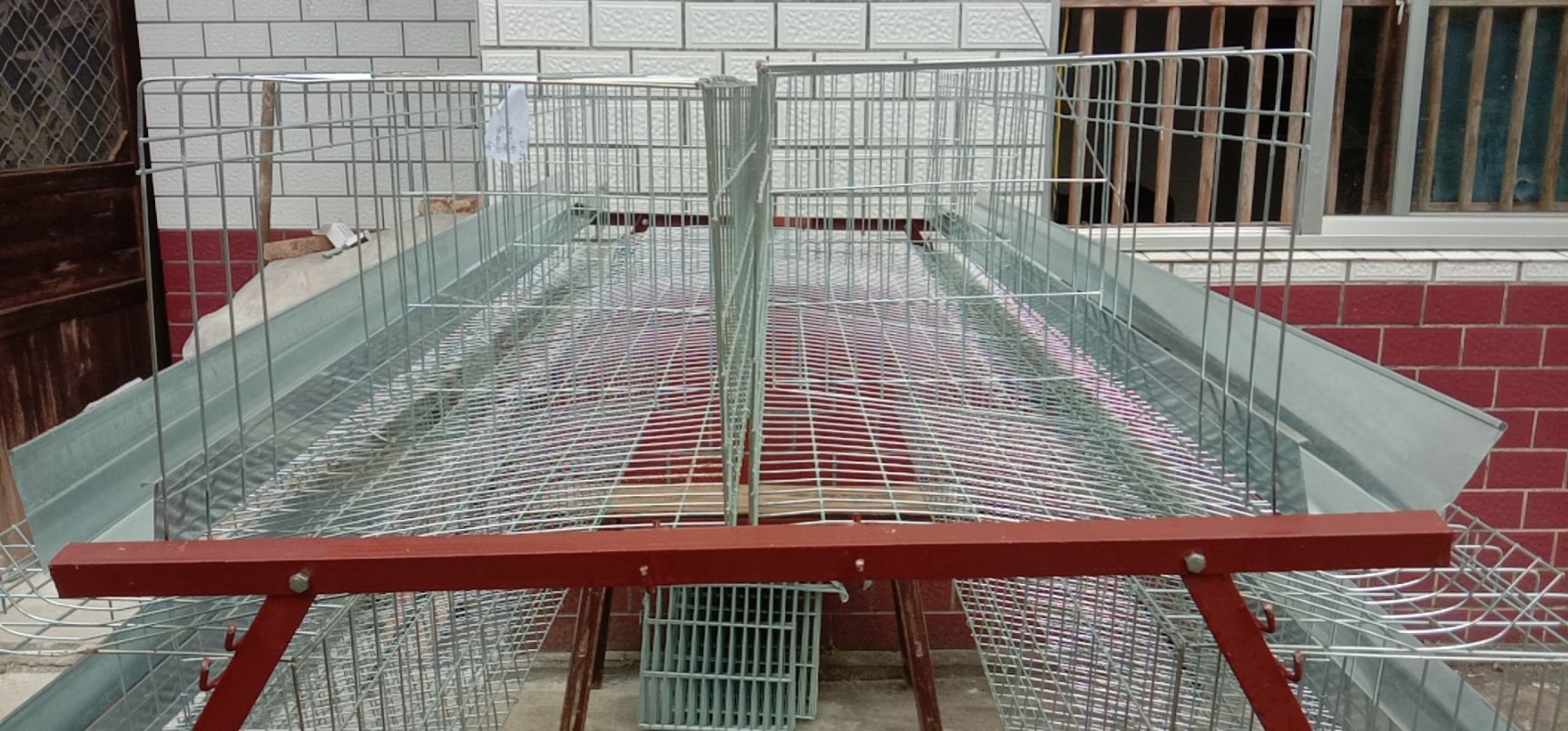 厂家批发阶梯式蛋鸡笼立式雏鸡笼加粗加密养鸡铁笼子种鸡笼养殖场