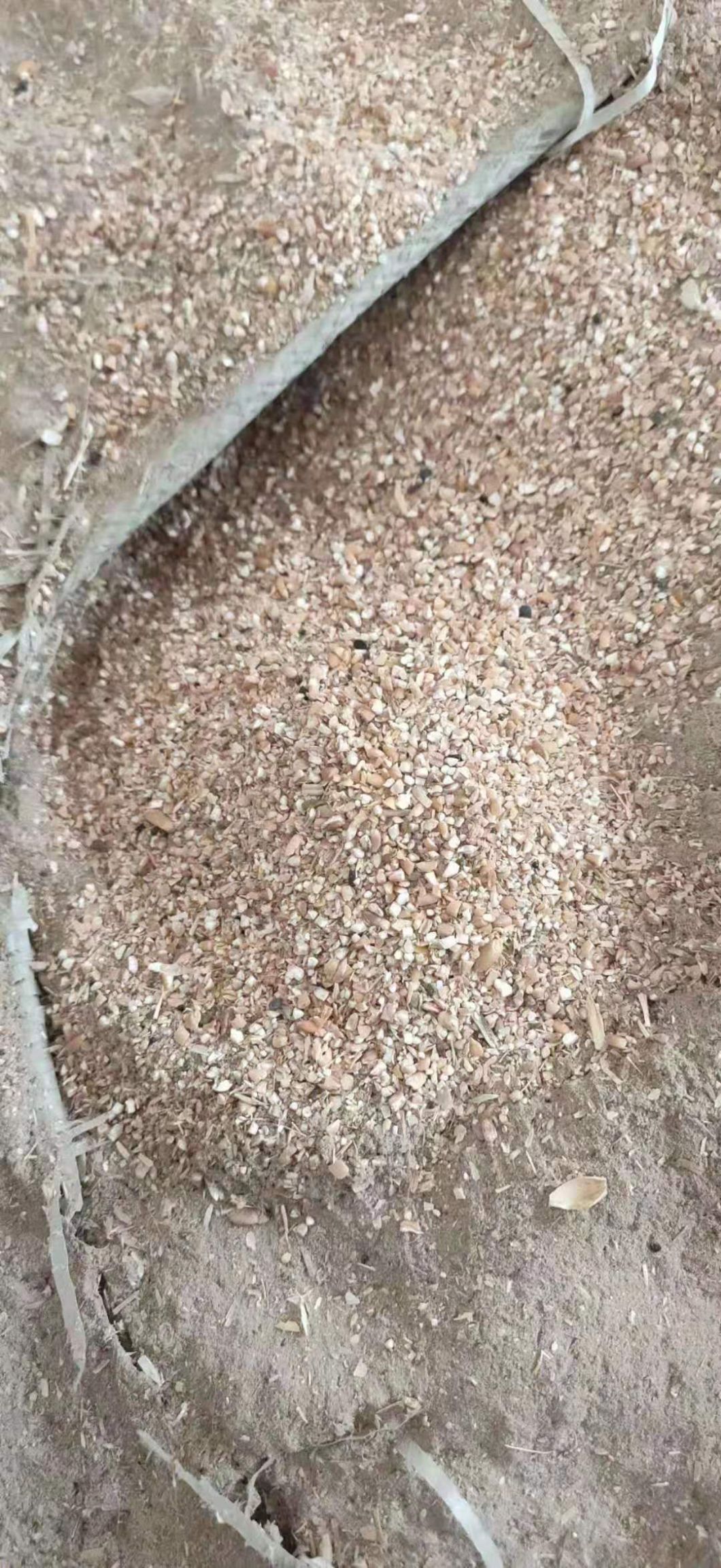碎麦  常年供应碎小麦，碎玉米，价格便宜，养殖业