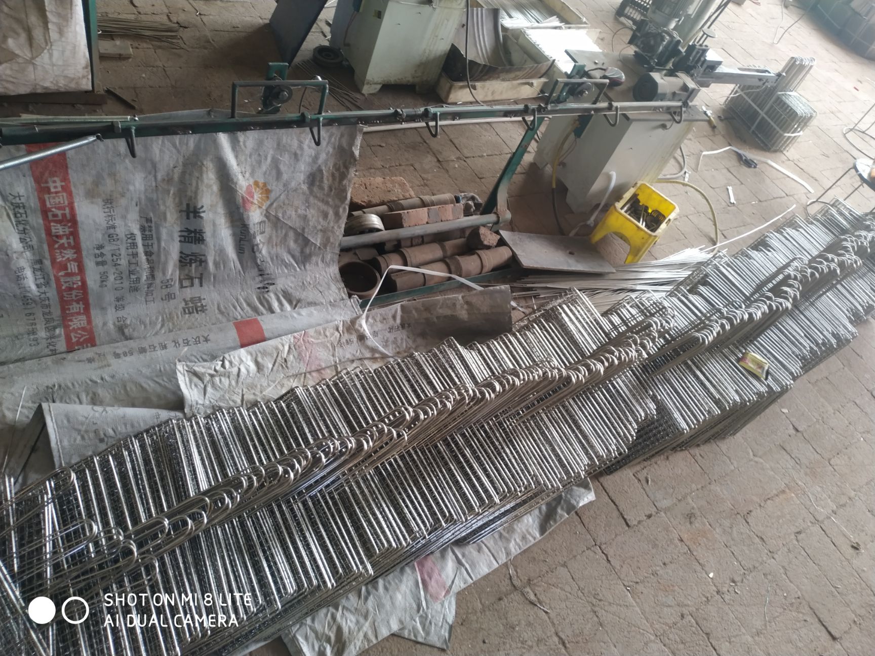 竹签 木签  烧烤用具，签子，扁签，圆签，不锈钢鱼夹，定做异型号用具