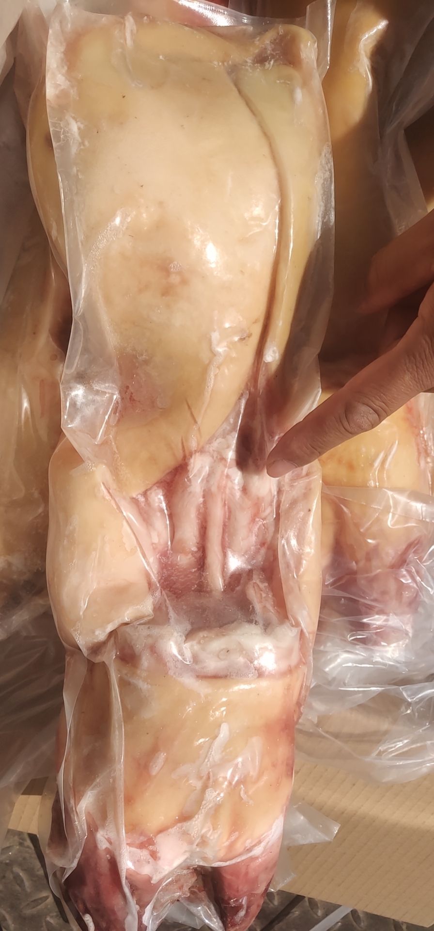 【去骨牛蹄】真空包装火燎水退两种、生的速冻、全国发货量大优