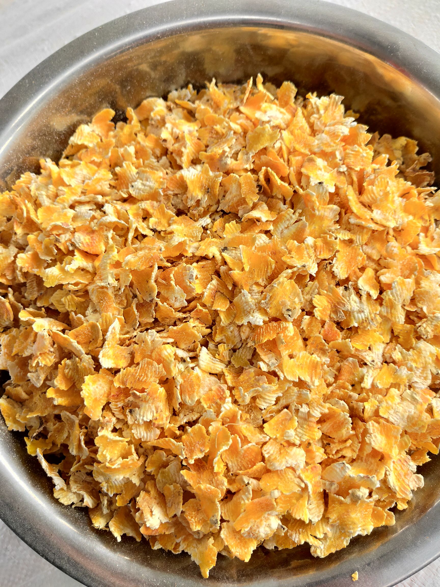 干玉米  蒸汽玉米压片厂家直销，质量保证。价格低