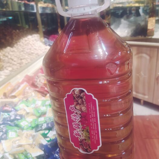 阿克陶县包邮 核桃油，纯纯的，先不要看外包装，虽然包装不好看，油是纯