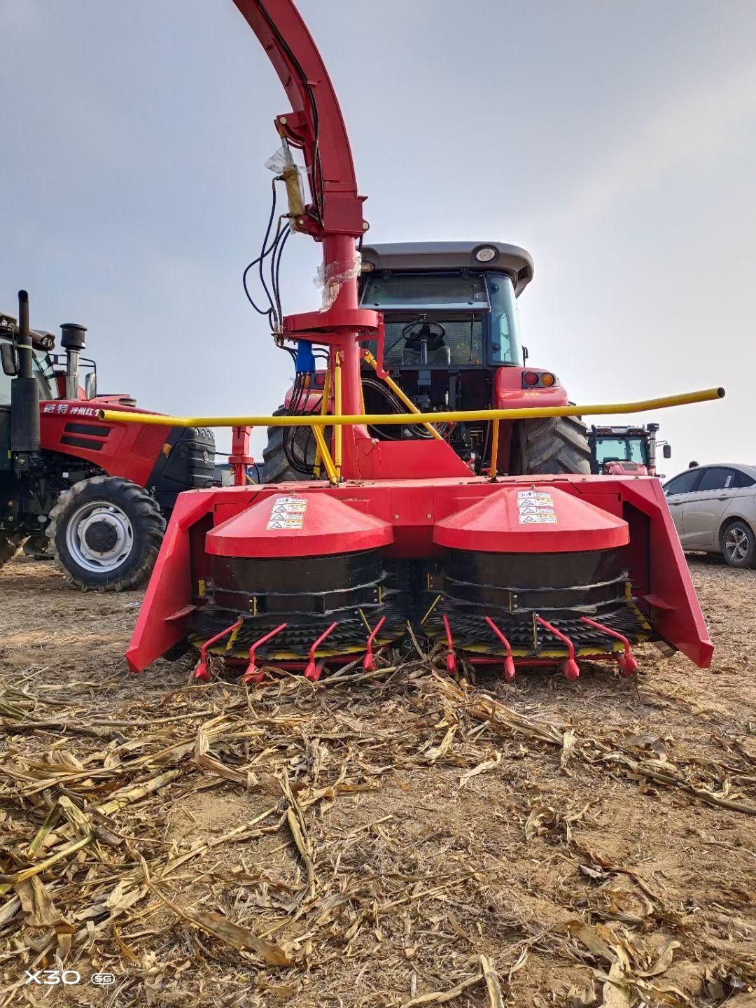 轮式拖拉机  拖拉机前置青储机  一机多用途 青储机割台