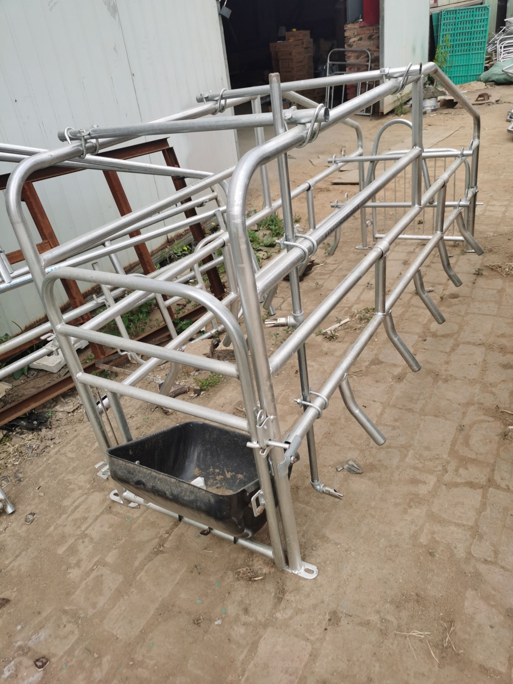 落地单体母猪产床