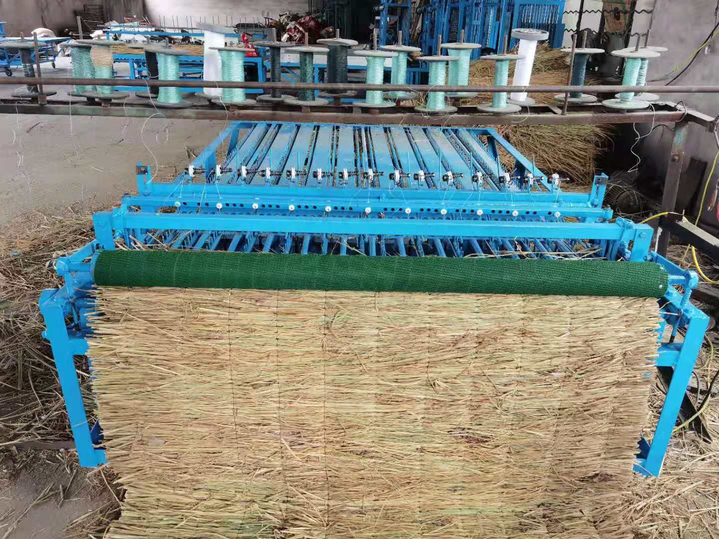 种子编织机  自动锁边草帘机 芦苇苇帘机 金蝉树枝编织机 草栅编织机