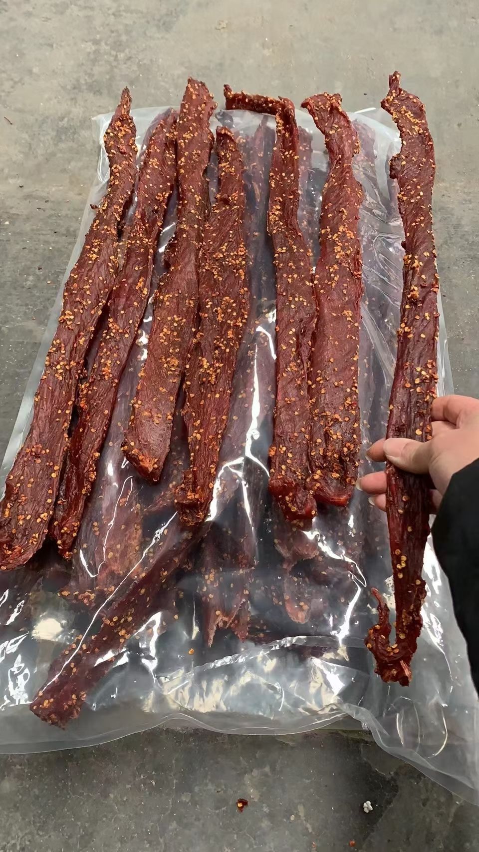 牛肉干  风干牛肉四川特产麻辣牦牛肉风干手撕猪肉干批发肉干一