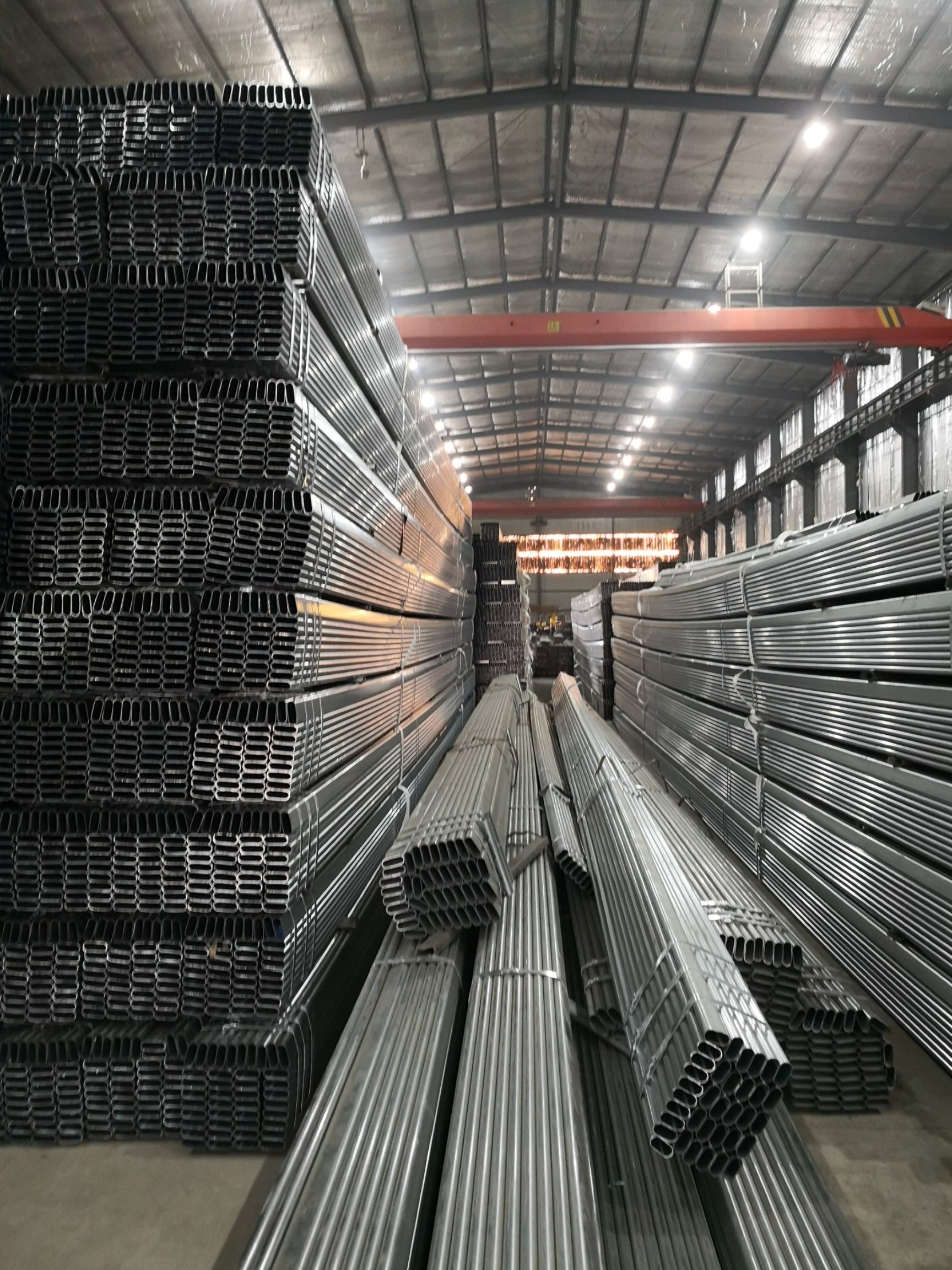 大棚 种植大棚 蔬菜大棚 温室大棚骨架、钢管
使用寿命20年