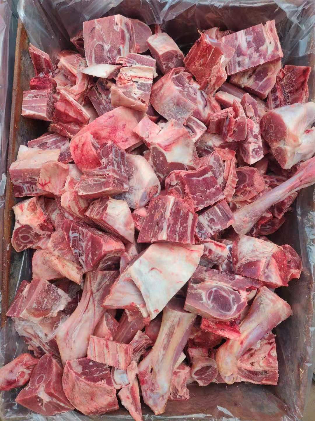 羊肉  厂家直销全羊切块，一手货源，欢迎选购。