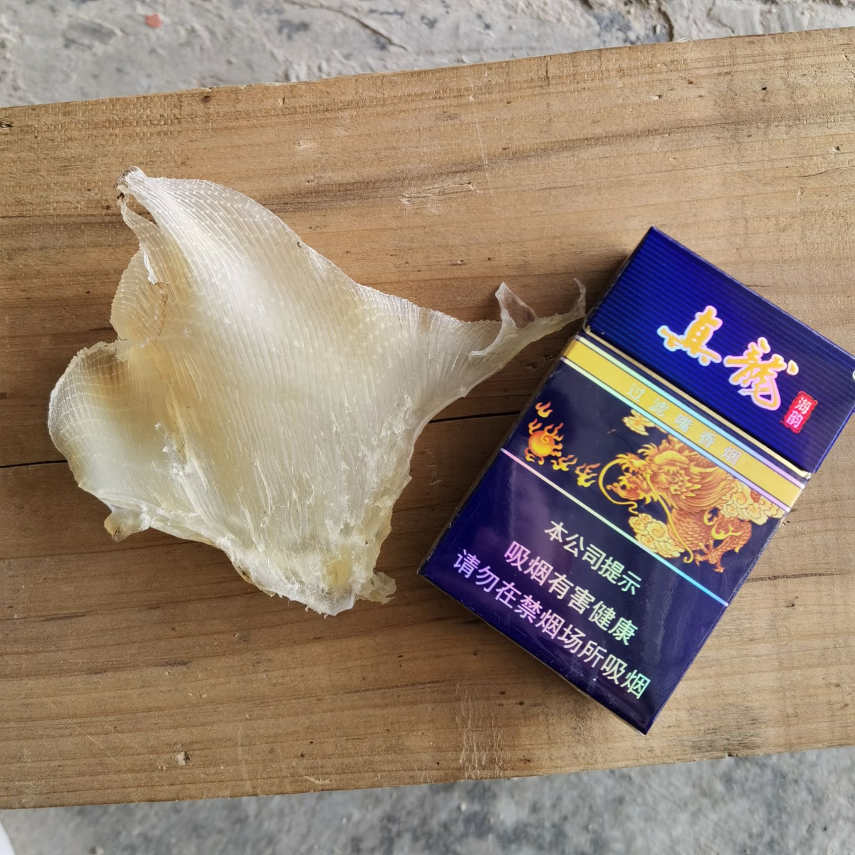 鱼皮  鱼翅  蒲鱼翅  魔鬼鱼翅  自产自销  一手货源
