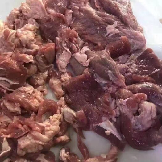 阳信县厂家直销微调牛碎肉，一手货源，欢迎选购。