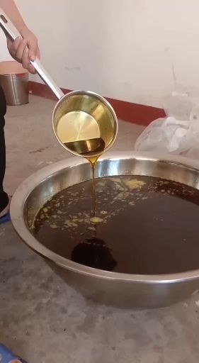 枝江市农家自产，自榨，自销绿色健康卫生安全看得见，浓香型菜籽油
