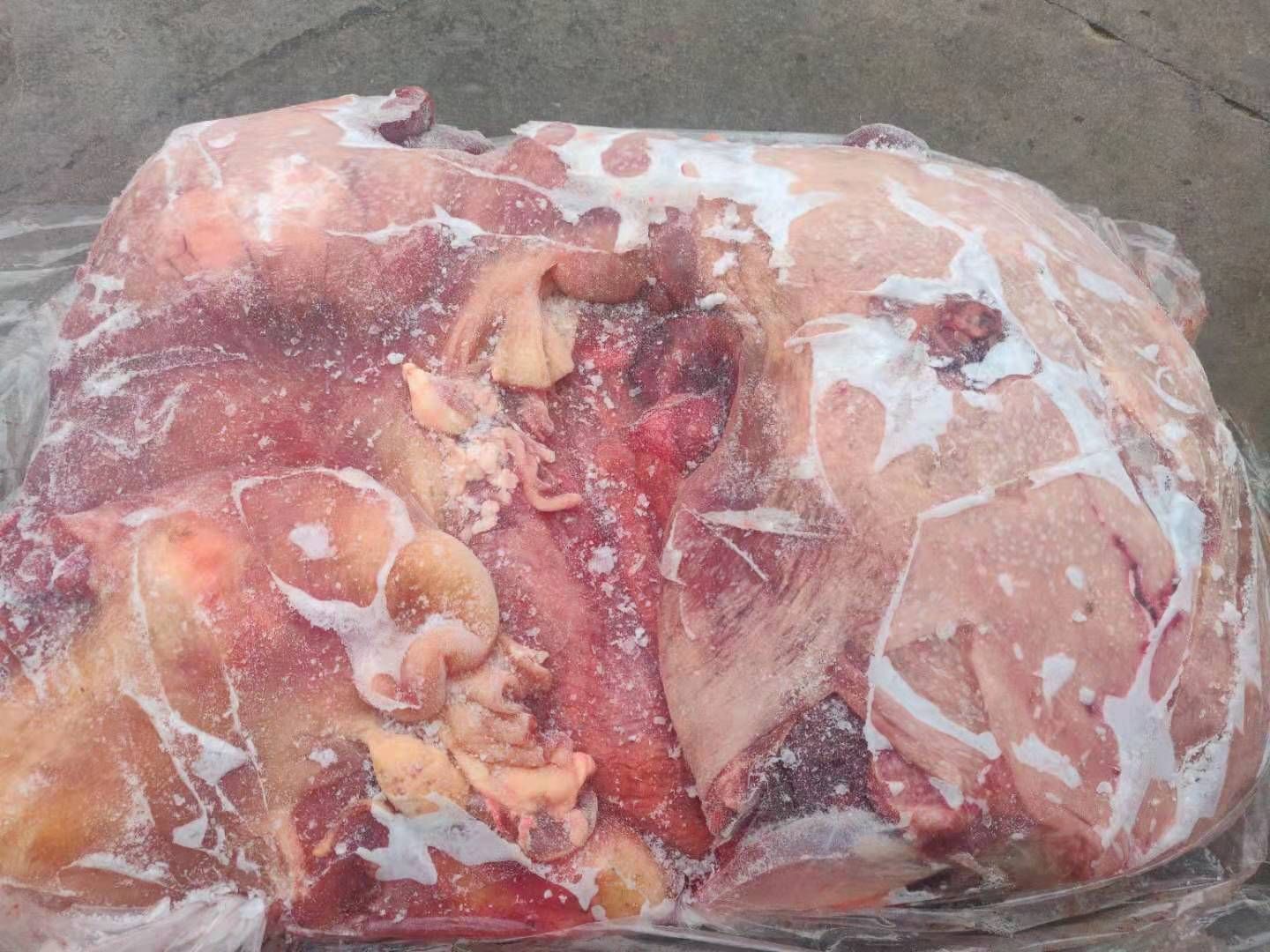 牛杂  厂家直销牛胎盘，一手货源，欢迎选购。