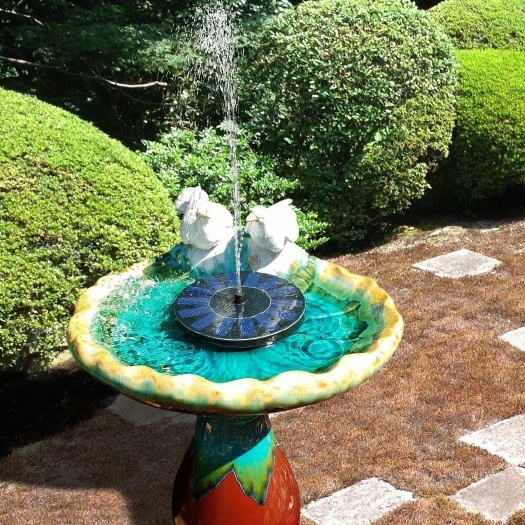 寿光市喷头  厂家现货太阳能喷泉户外水池漂浮喷泉鸟浴盆喷泉花园喷泉庭院喷泉