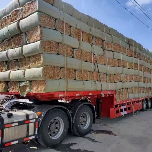正阳县优质小麦秸秆牛羊草料 麦草二次加工 柔丝过筛除尘 水分达标