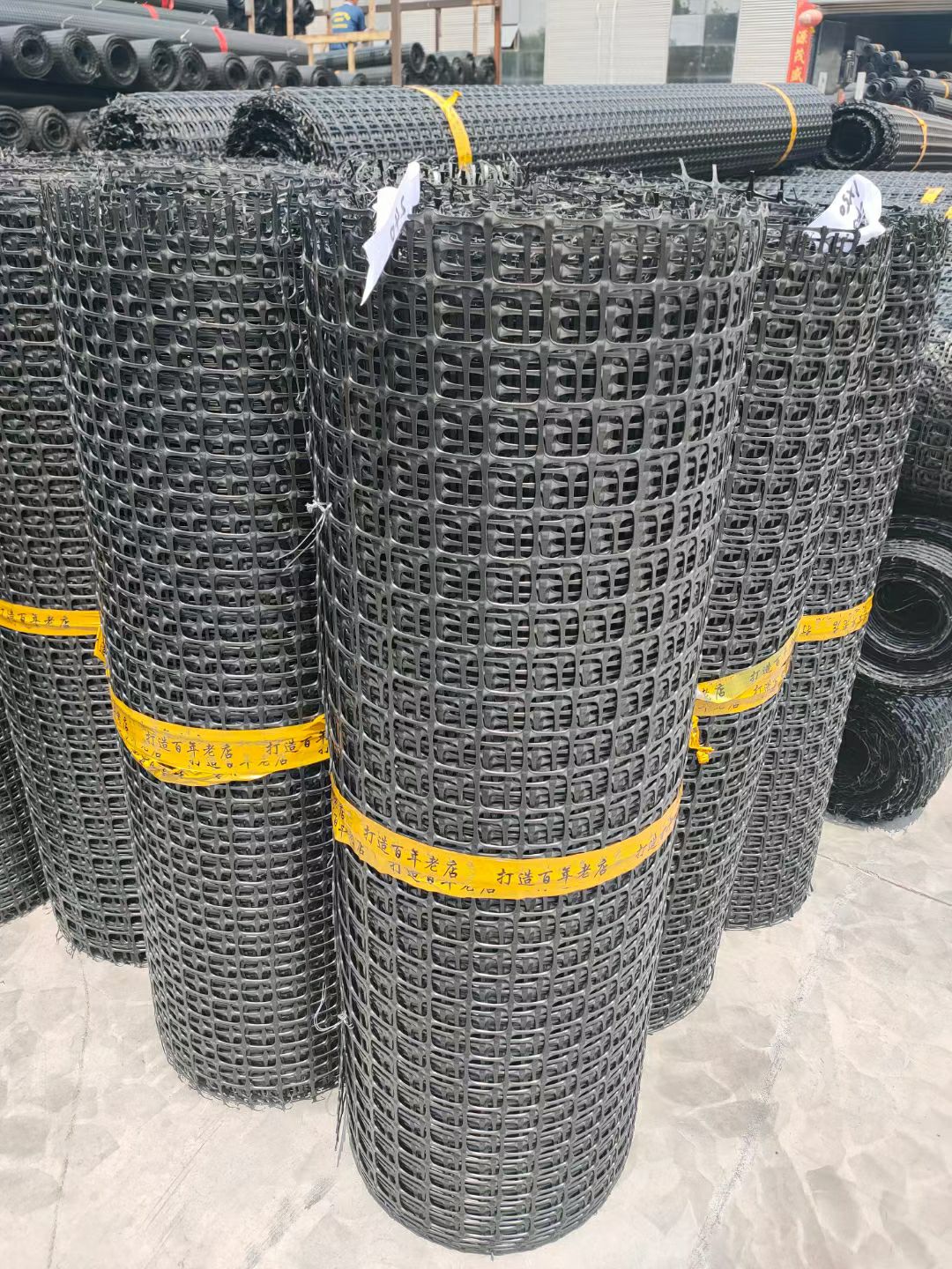 塑料围栏网  塑料养殖网鸡鸭鹅漏粪网围栏网防护网大棚防雨水网