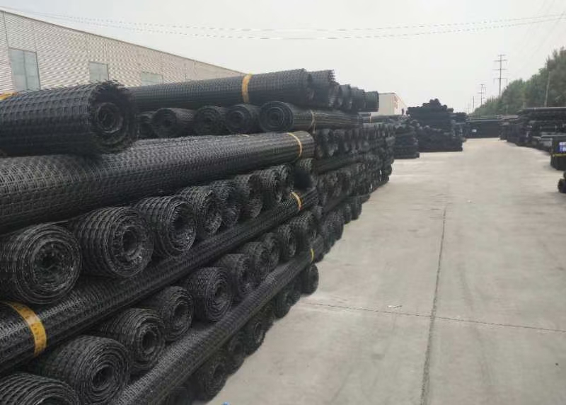 塑料围栏网  塑料养殖网鸡鸭鹅漏粪网围栏网防护网大棚防雨水网