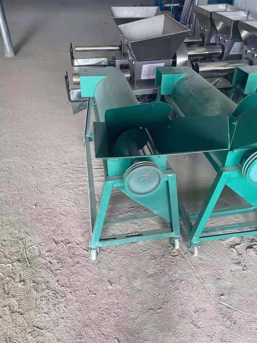  小型菌袋分离机