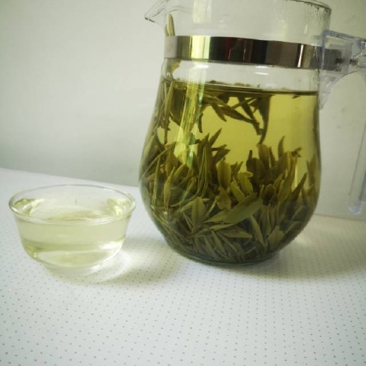 大悟县毛尖茶  茶干平整有型，口味清香持久