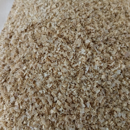 正定县麦麸  麸皮就像过山车，价格是起起又落落，太难琢磨了