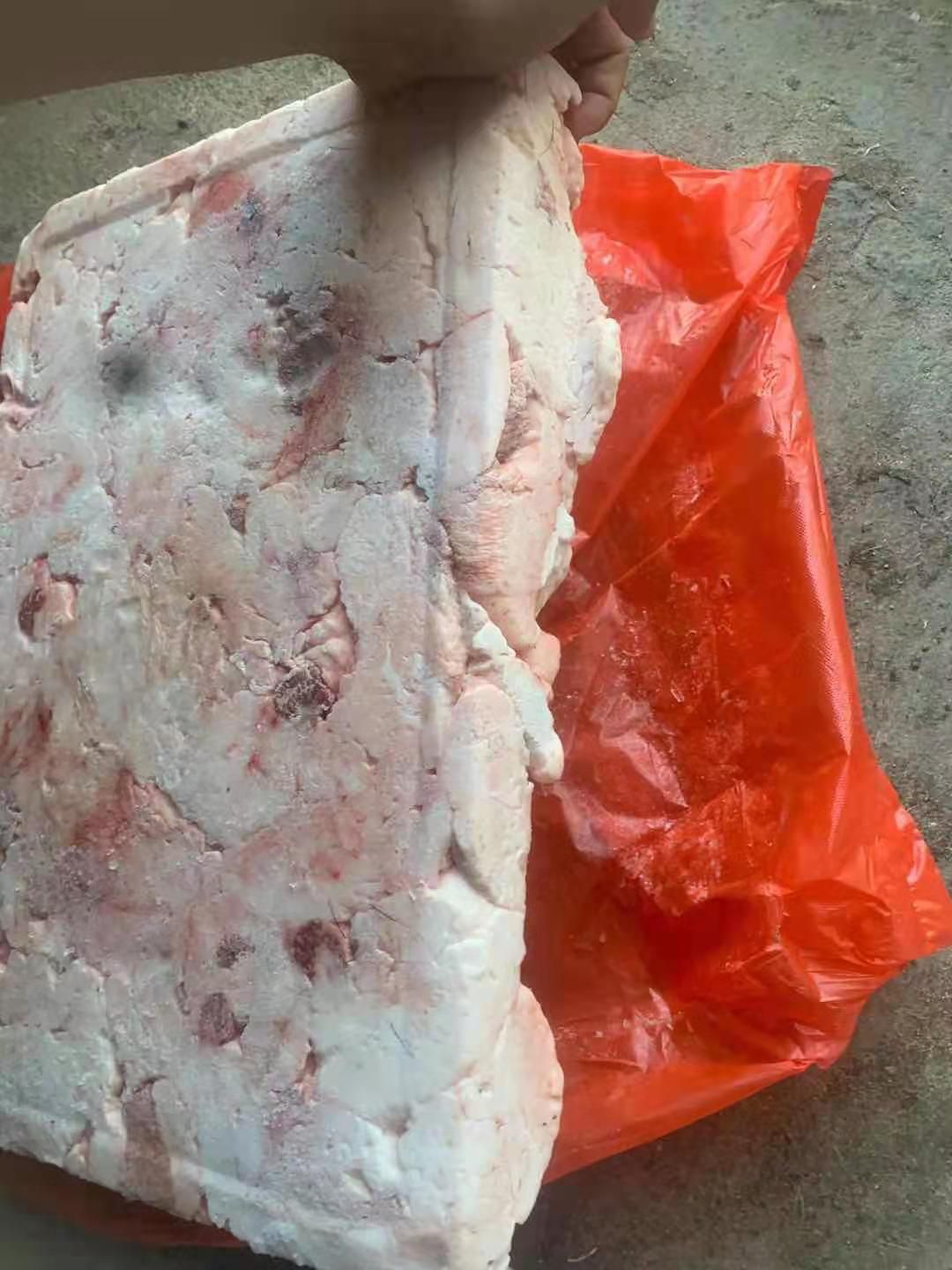 猪肥膘 肥猪肚腩膘，现货3吨左右，单间重量不标准，新开全国检疫，山东