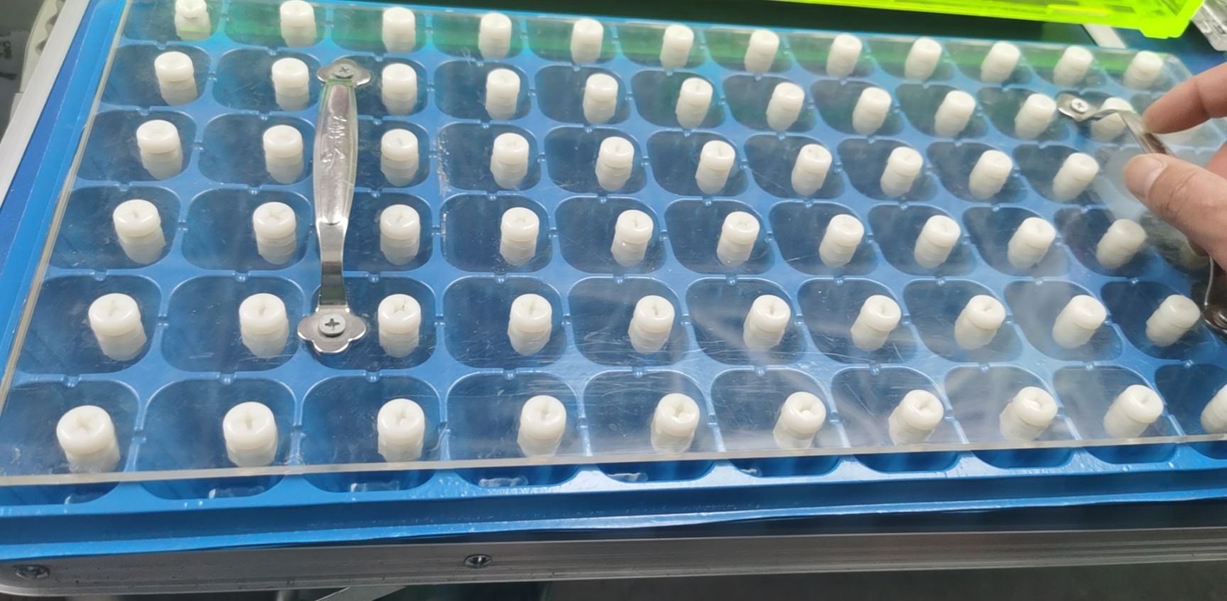 播种机  穴盘压孔器，压孔器