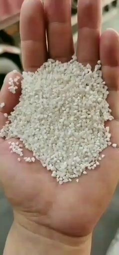 东莞市 长期大量供应国内国外优质碎米白米无黄无味色泽一致价格优惠！