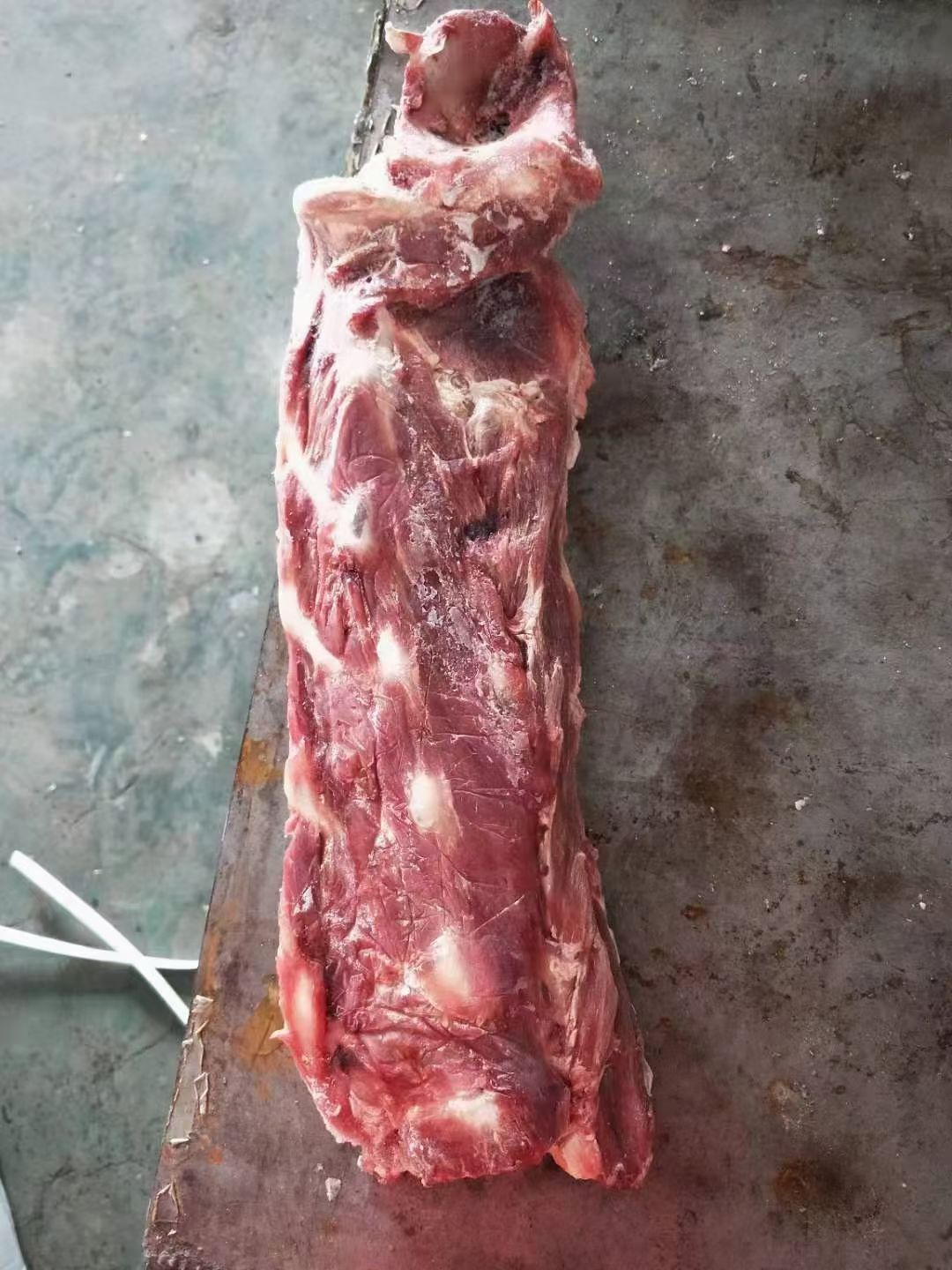 牛脖骨  满肉牛脖骨，实拍，肉多，价格也合适，量大从优。