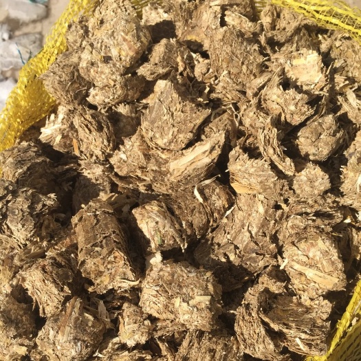 玉米秸秆 无土无膜无霉变，过夏草块，长膘快，欢迎老板实地考察
